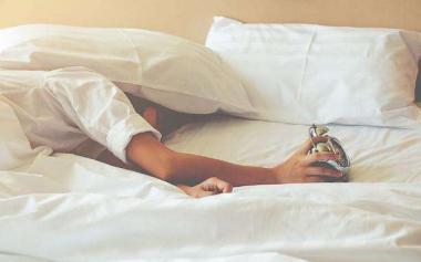 美研究称经常“睡懒觉”可能增加糖尿病风险!